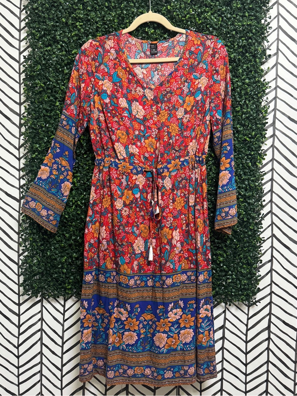 Floral V-Neck Tie-Waist Midi Dress - Red & Blue